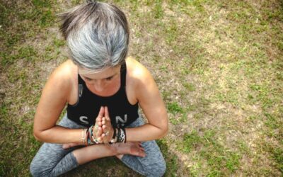 Yin Yoga für Frauen in der Lebensmitte – Hormone ausgleichen, entspannen & beweglich bleiben